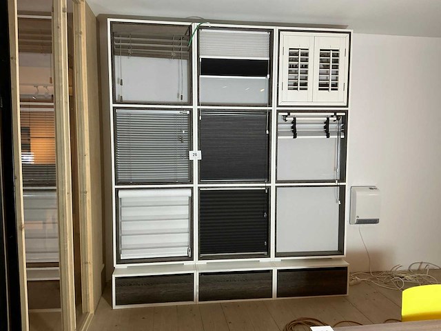 Wandmeubel / display - afbeelding 1 van  4