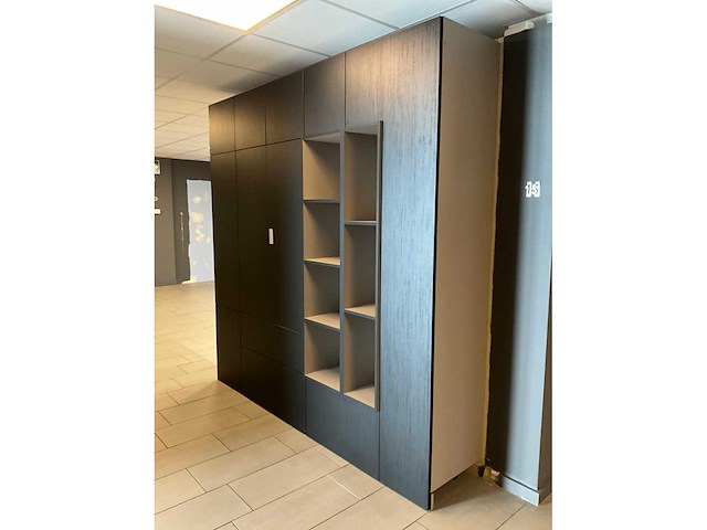 Wandmeubel/dressing - afbeelding 12 van  23
