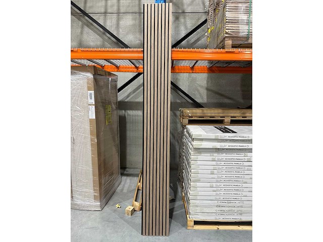Wandpaneel walnut 12,29 m² - afbeelding 1 van  2
