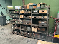 Wandrek met houten bakken - afbeelding 1 van  5