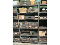 Wandrek met houten bakken - afbeelding 3 van  5