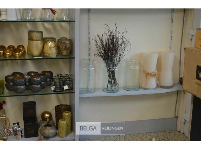 Wandrek met houten en glazen leggers [zelf demomnteren , zonder inhoud]210x200cm - afbeelding 5 van  5