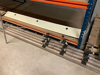 Wandrek met indirect licht uit gesableerd inox - afbeelding 5 van  7