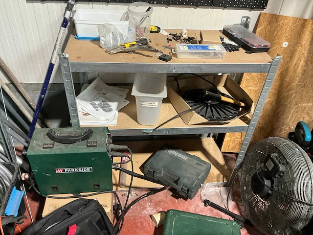 Wandrek met inhoud (3x) - afbeelding 2 van  19