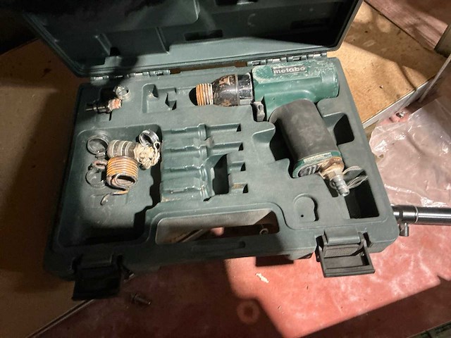 Wandrek met inhoud (3x) - afbeelding 7 van  19