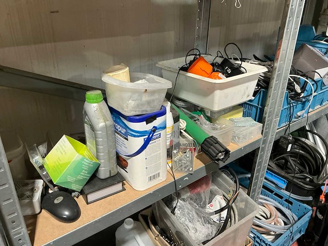 Wandrek met inhoud (3x) - afbeelding 14 van  19