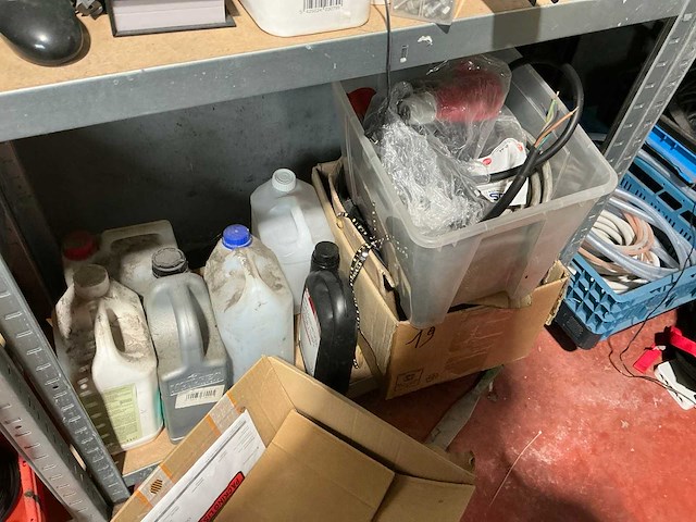 Wandrek met inhoud (3x) - afbeelding 16 van  19