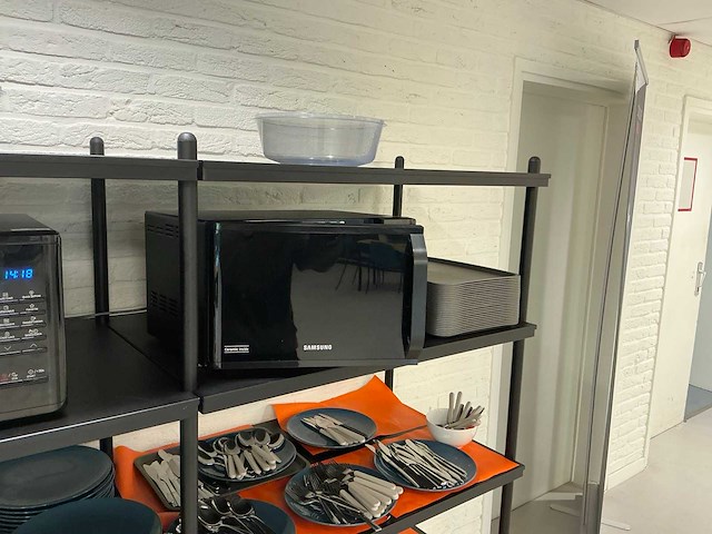 Wandrek met inhoud - afbeelding 5 van  7