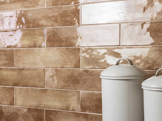 Wandtegels 48m² city ochre glanzend 7,5x30cm - afbeelding 1 van  5