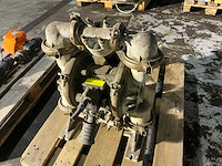 Warren rupp sandpiper membraanpomp - afbeelding 1 van  4