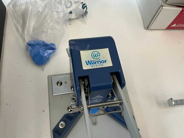 Warrior 21144 manuele hoekafrond machine - afbeelding 3 van  4