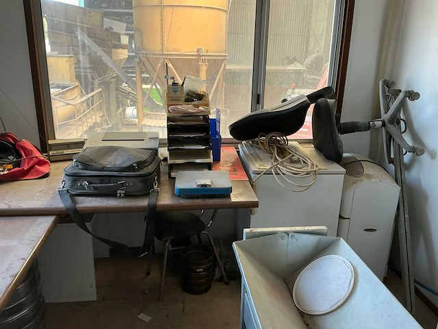Warsco bureelcontainer met inhoud - afbeelding 7 van  21