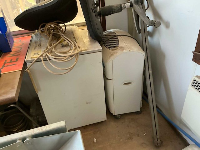 Warsco bureelcontainer met inhoud - afbeelding 9 van  21