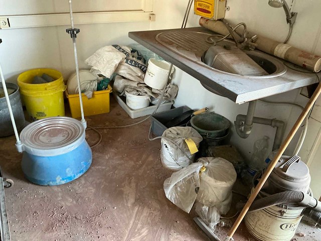 Warsco bureelcontainer met inhoud - afbeelding 19 van  21