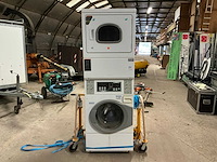 Wasmachine en droogkast