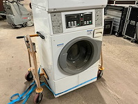 Wasmachine en droogkast - afbeelding 3 van  8