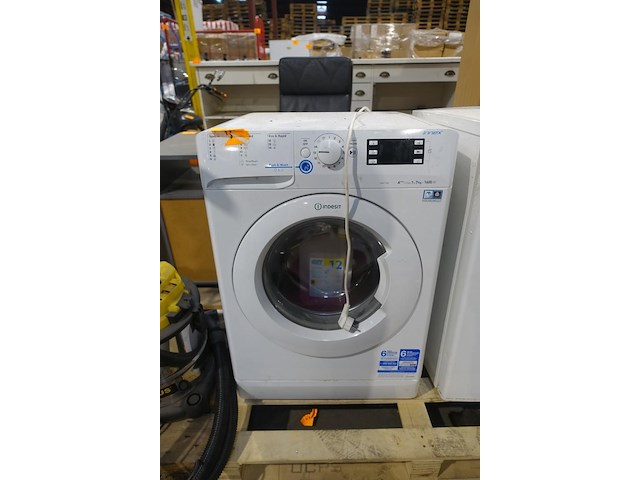 Wasmachine indesit - afbeelding 1 van  2