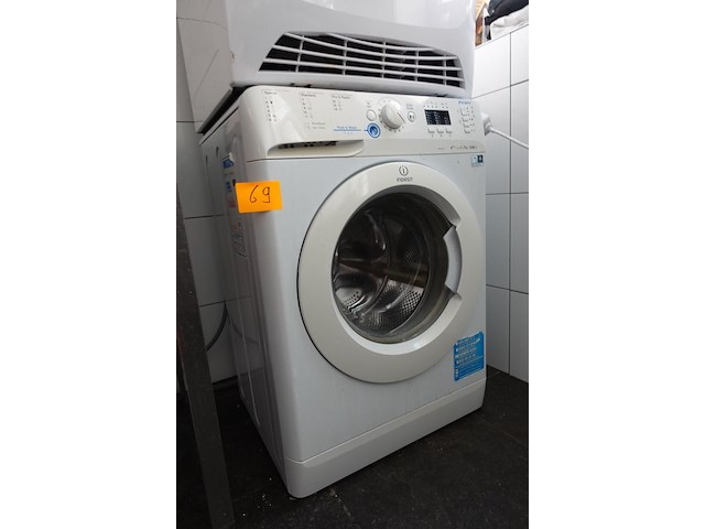 Wasmachine indesit - afbeelding 2 van  4