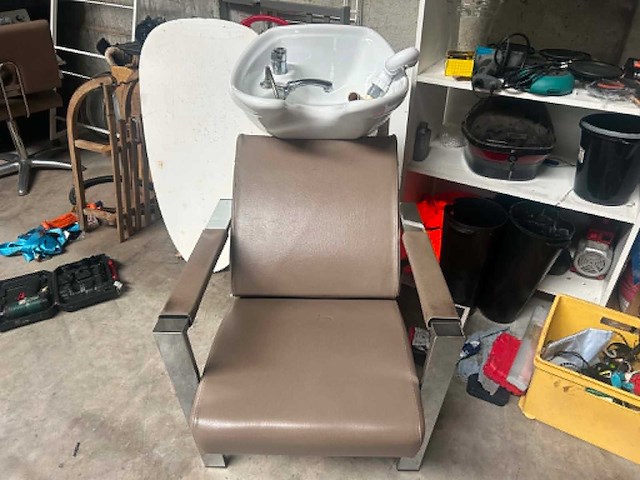 Wastafel - kapsalon - afbeelding 1 van  3