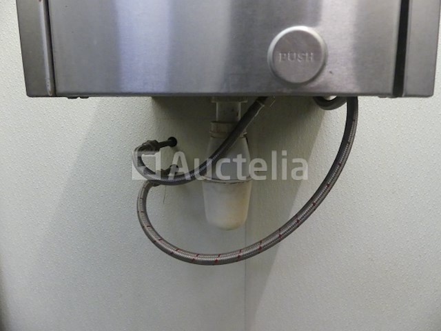 Wastafel met drukknop - afbeelding 6 van  9