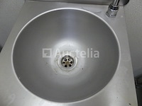 Wastafel met drukknop - afbeelding 9 van  9