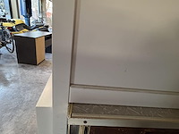 Wastafel met spiegel - afbeelding 6 van  6