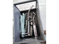 Wastafelkraan met accessoires - afbeelding 1 van  2