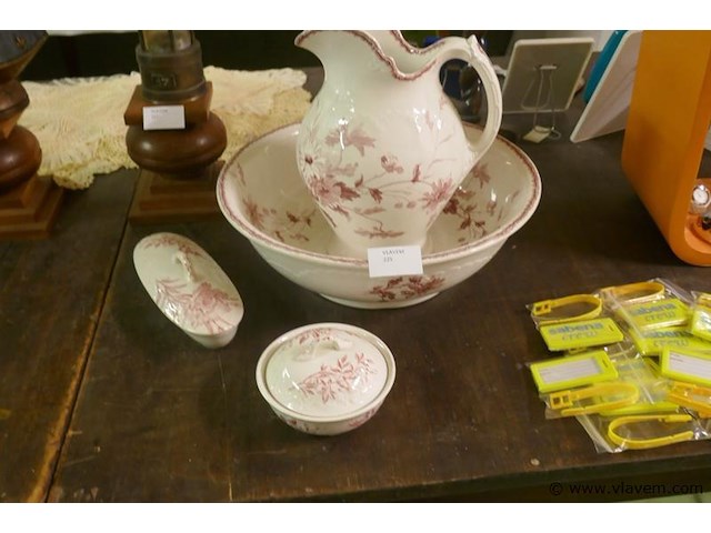 Wasteil in keramiek - afbeelding 1 van  1