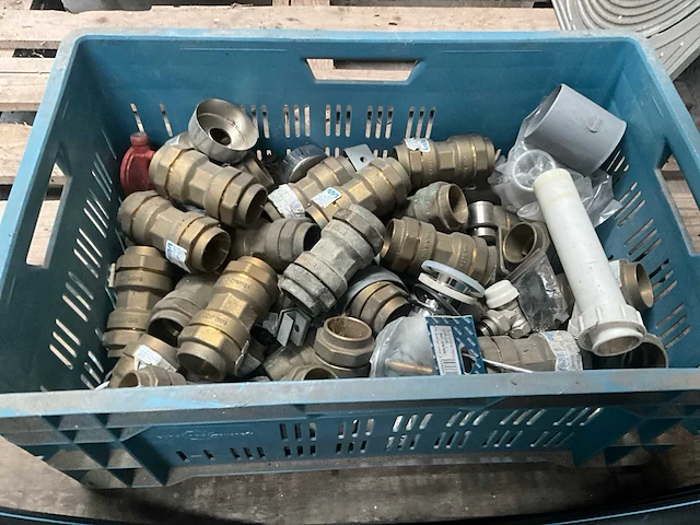 Waterbuis en diverse koppelingen - afbeelding 11 van  13