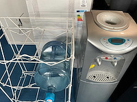 Waterdispenser koud-warm incl 4flessen water - afbeelding 2 van  2