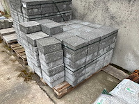 Waterdoorlatende betonstenen - afbeelding 1 van  4