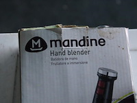 Waterfilterkan brita, staafmixer mandine, projectieklok - afbeelding 2 van  4