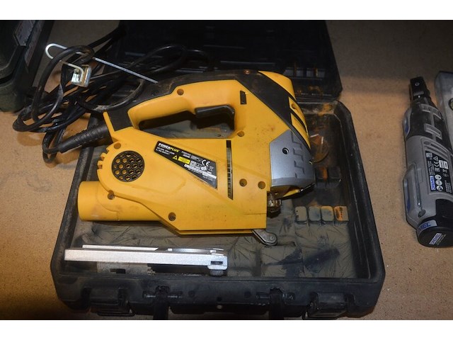 Waterpas, dremel 8220, wipzaag powerplus (4,5,10) - afbeelding 6 van  7