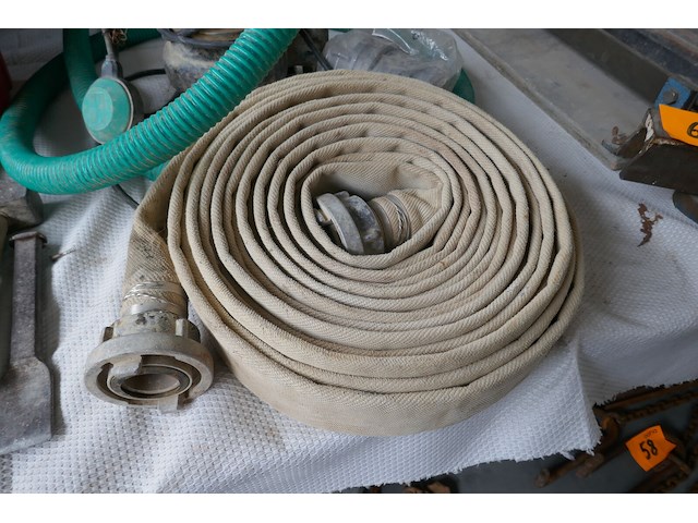 Waterpomp + brandweerslang - afbeelding 2 van  4