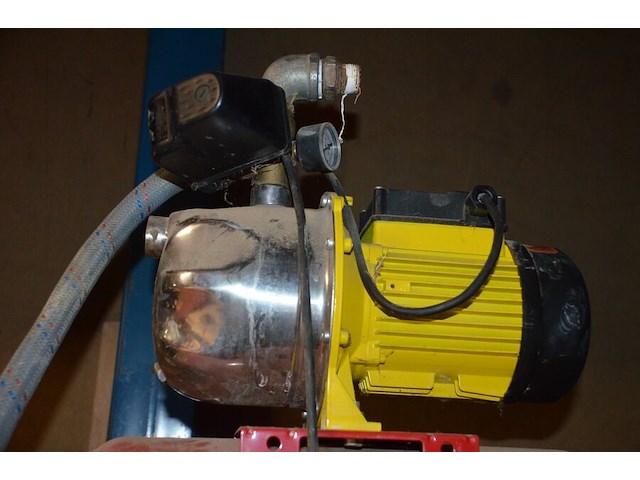 Waterpomp met drukvat ironside megapress 80 - afbeelding 4 van  6