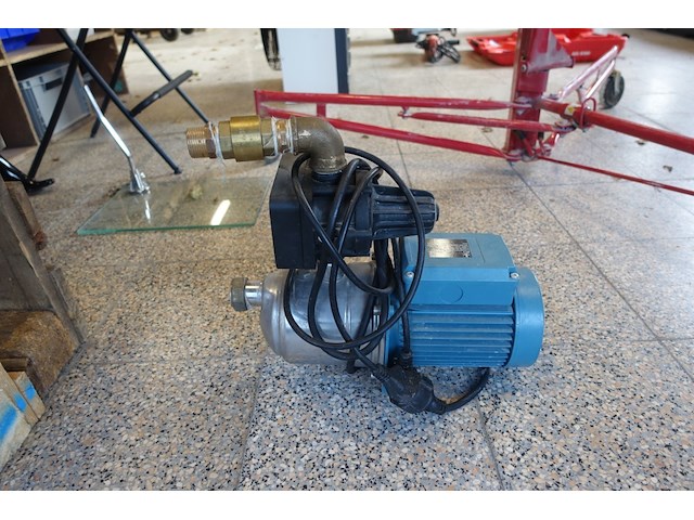 Waterpomp van marcke - afbeelding 2 van  3