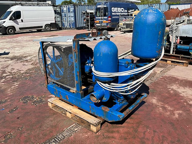Waterpomp - afbeelding 1 van  11
