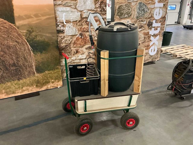 Waterpompkar - afbeelding 1 van  2