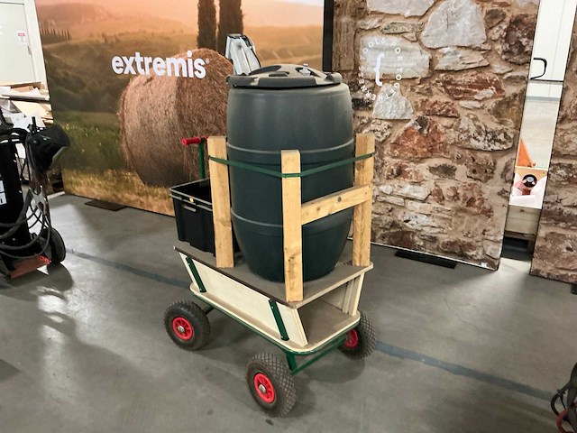 Waterpompkar - afbeelding 2 van  2