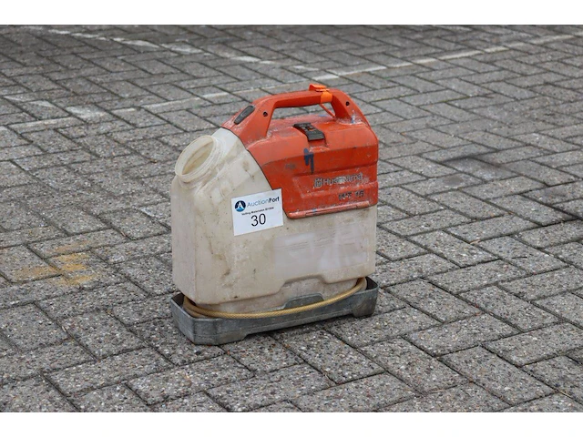 Watertank husqvarna wt15 15l met elektrische pomp - afbeelding 1 van  1