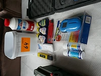 Watertester + producten voor reinigen zwembad
