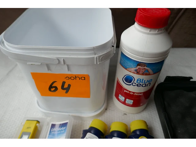 Watertester + producten voor reinigen zwembad - afbeelding 4 van  4