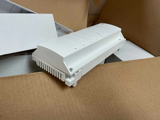 Watts master 6 zones vloerverwarming aansluitmodule (30x) - afbeelding 2 van  7
