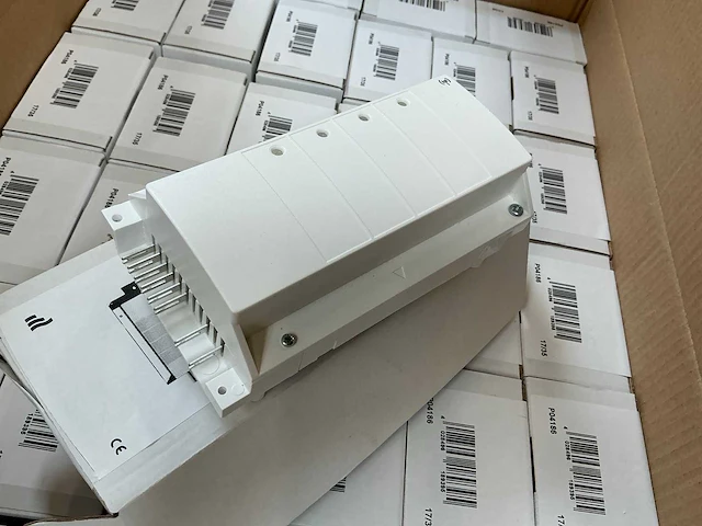 Watts tempco cool 4s rf vloerverwarming uitbreidingsmodule 4 zones (34x) - afbeelding 1 van  6