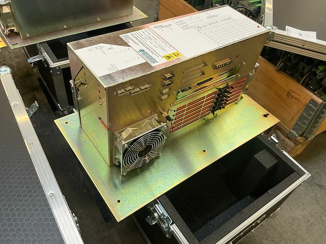 Waukesha magnetic bearings magnetische lagerregelaar - afbeelding 1 van  9