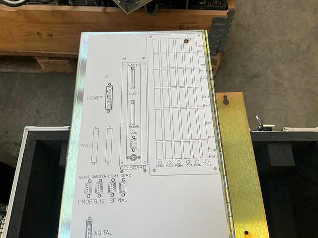 Waukesha magnetic bearings magnetische lagerregelaar - afbeelding 7 van  9