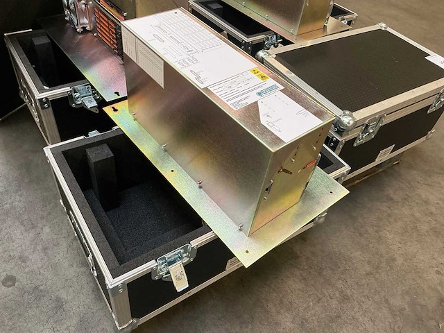 Waukesha magnetic bearings magnetische lagerregelaar - afbeelding 1 van  6