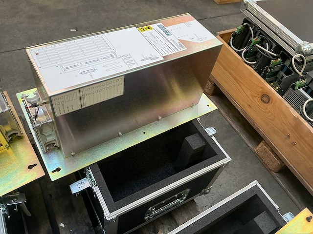 Waukesha magnetic bearings magnetische lagerregelaar - afbeelding 1 van  8