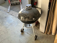 Weber houtskoolbarbecue - afbeelding 1 van  4