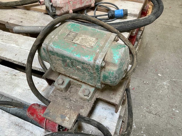 Weber rm200 trilmotor (2x) - afbeelding 2 van  3